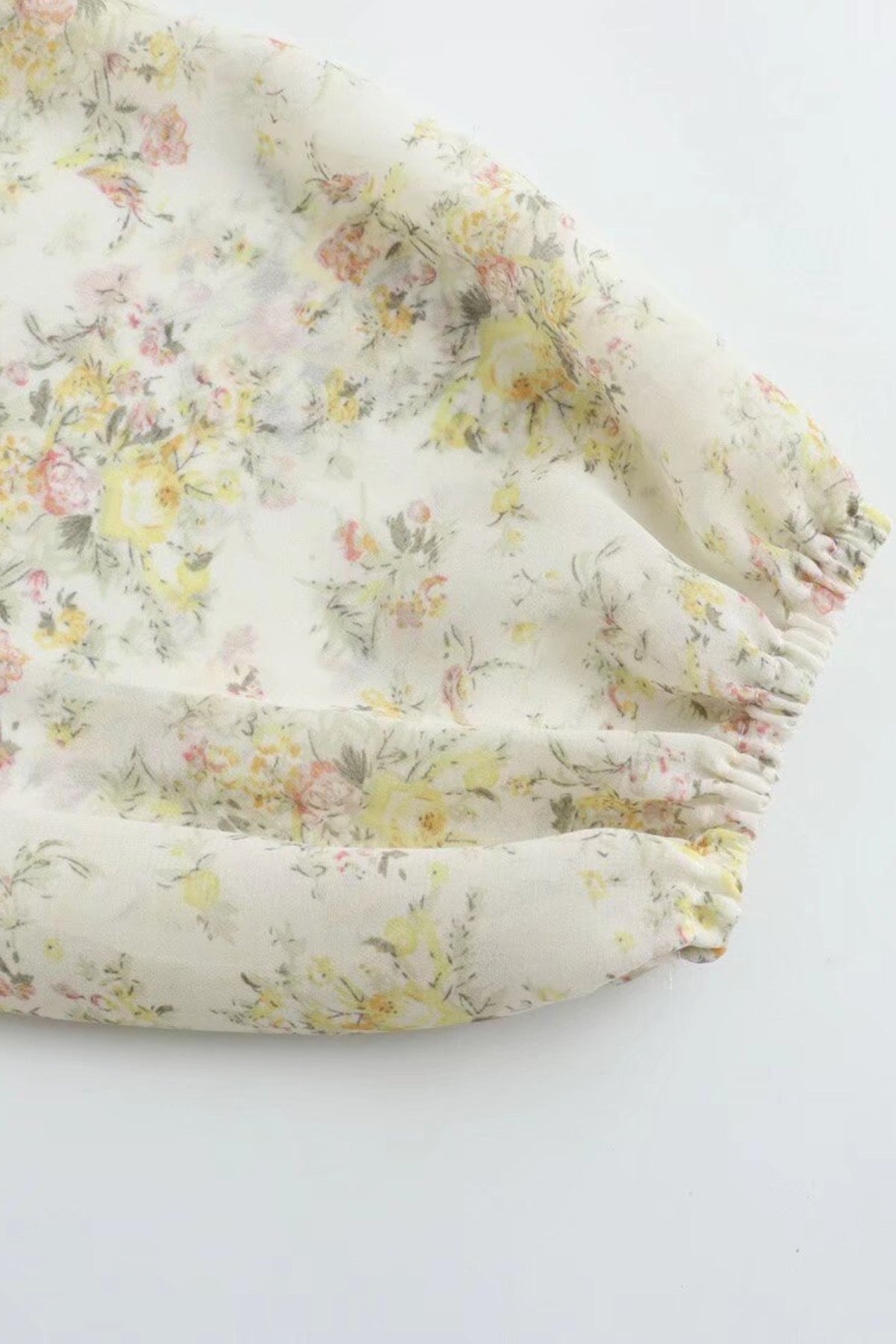 ASHLEY Buttoned Long-Sleeve Floral Mini Dress
