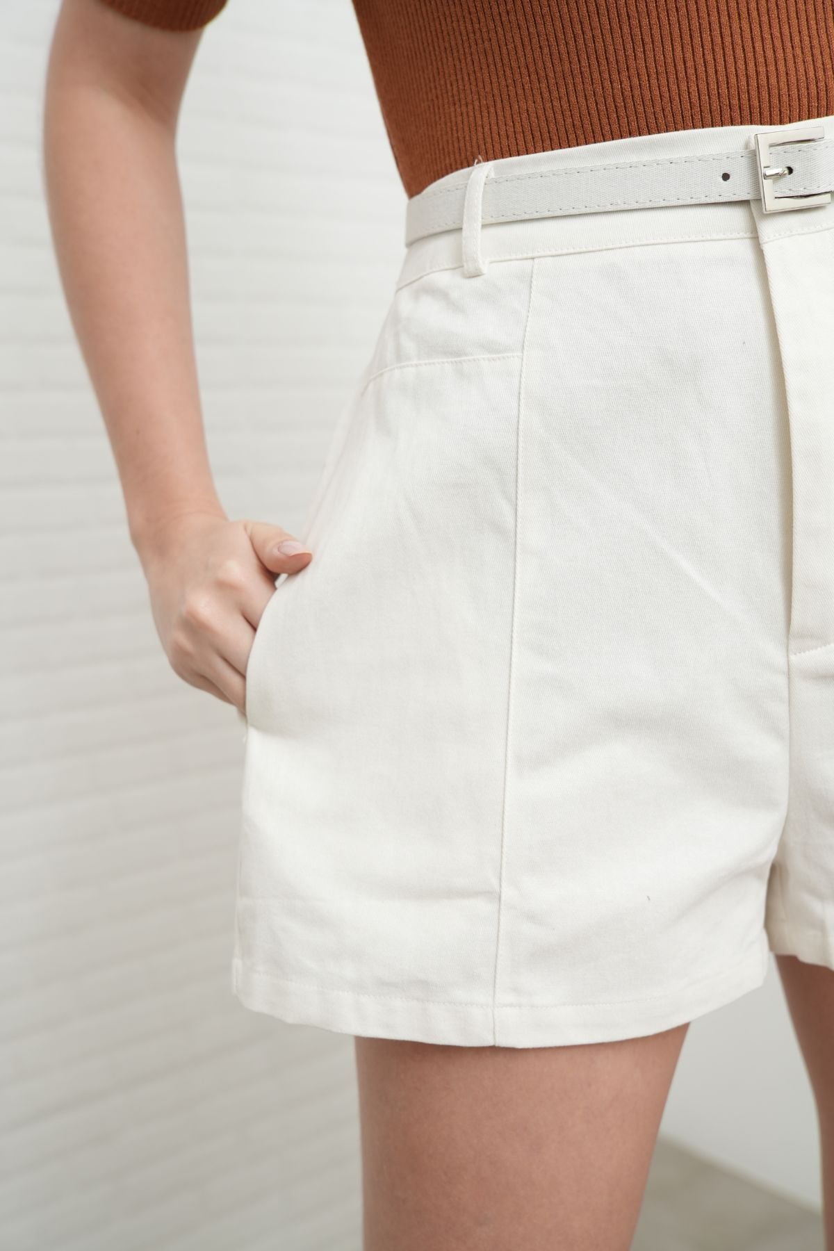 DARCY Tailored High Waist Belted Shorts (White)