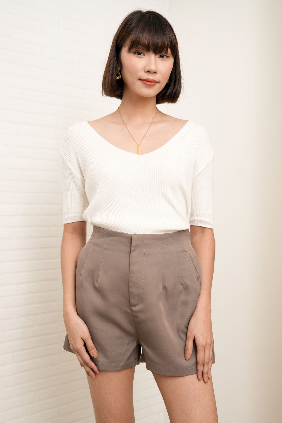 NANCY Zip-up Tailored Shorts (Taupe Brown)