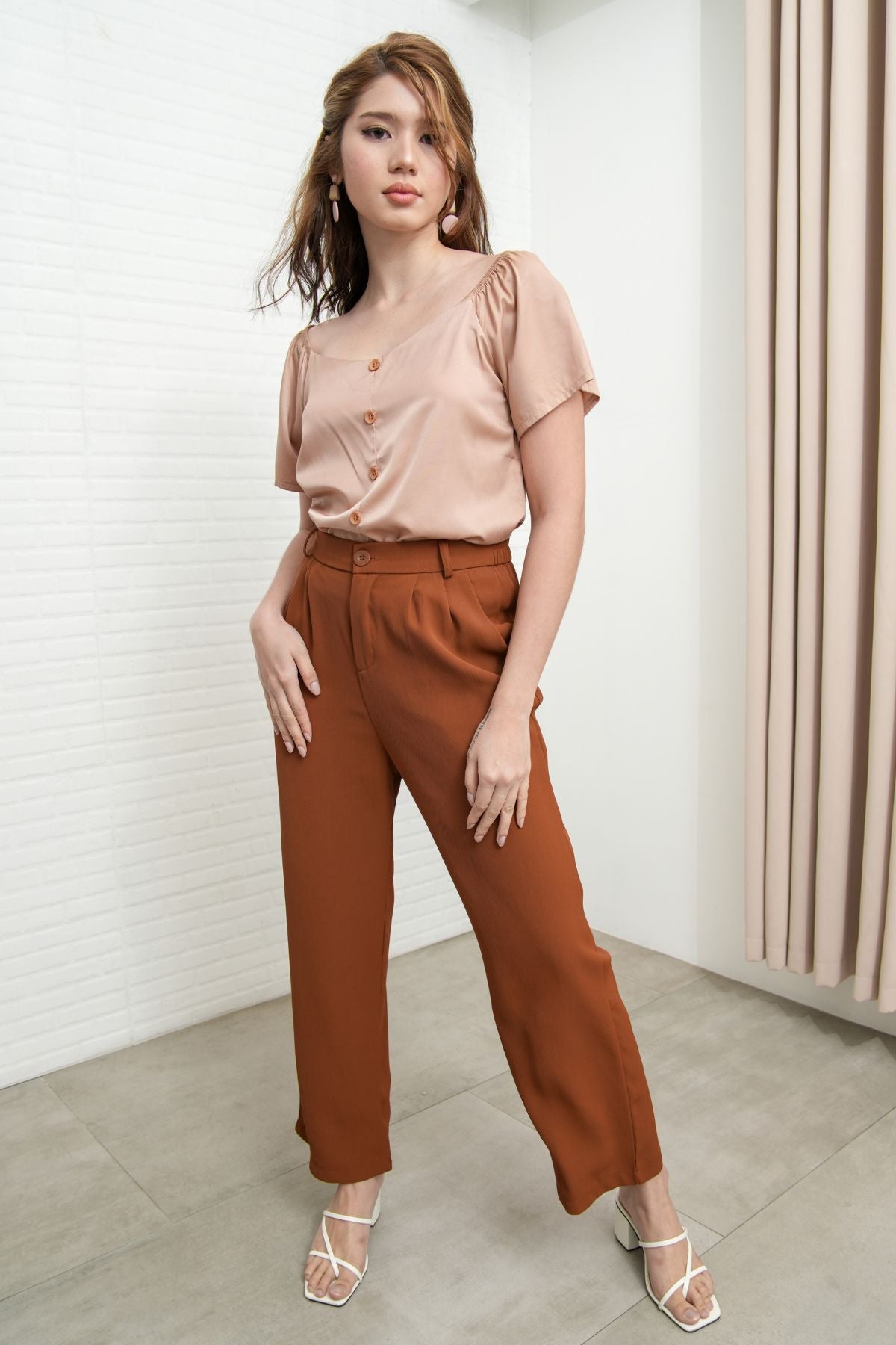HARVEY High-Waist Tailored Straight Leg Trousers (Russet Brown)
