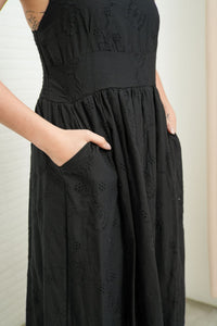 SOLEIL Sleeveless Eyelet Midi Dress (Black)