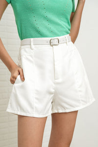 INEJ Belted Tailored Shorts (White)