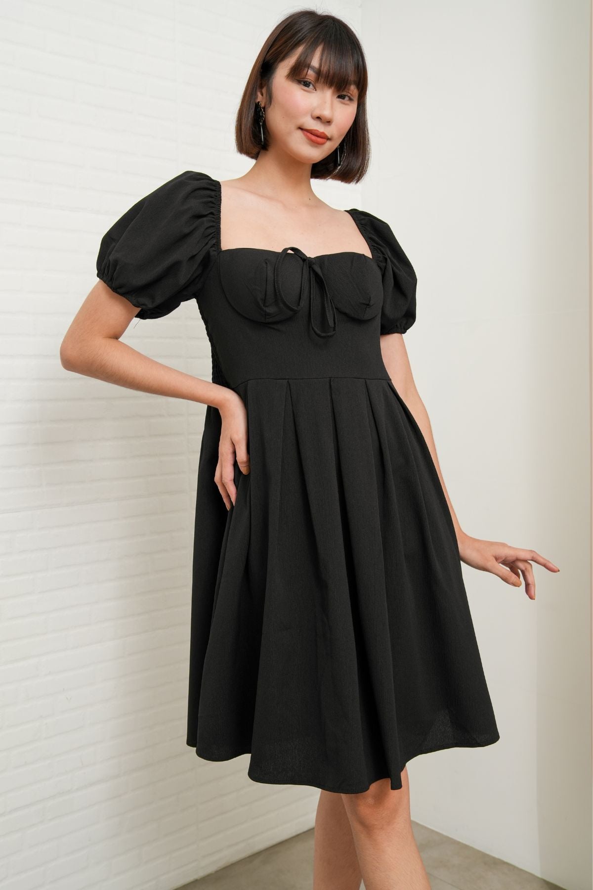 ODESSA Puff-Sleeve Padded Dress (Black)