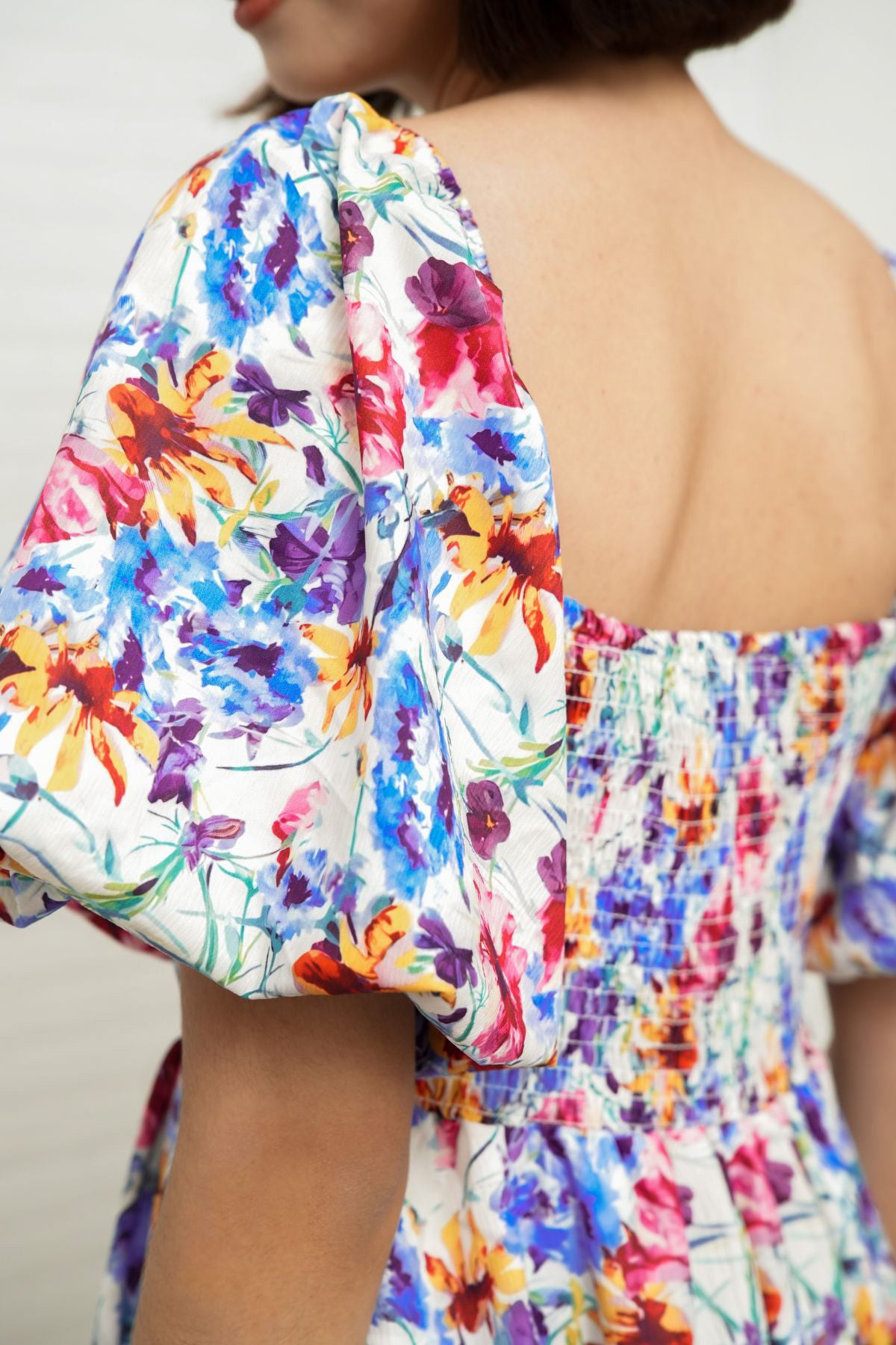 ANYA Pleated Puff-Sleeve Floral Dress (Blue Violet)