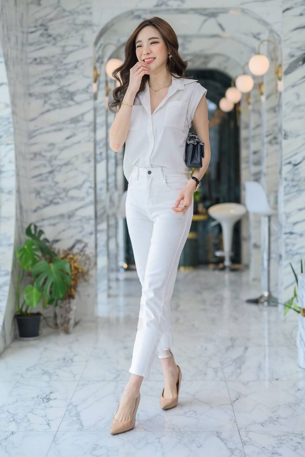 ERIN Button-down Sleeveless Top (White)