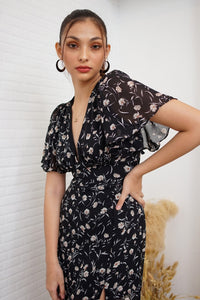 EVERLY Flutter-Sleeve Chiffon Dress (Black)