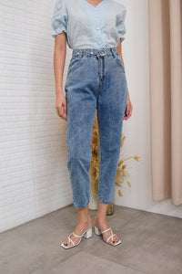 REGINA High-Waist Mom Jeans