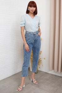 REGINA High-Waist Mom Jeans