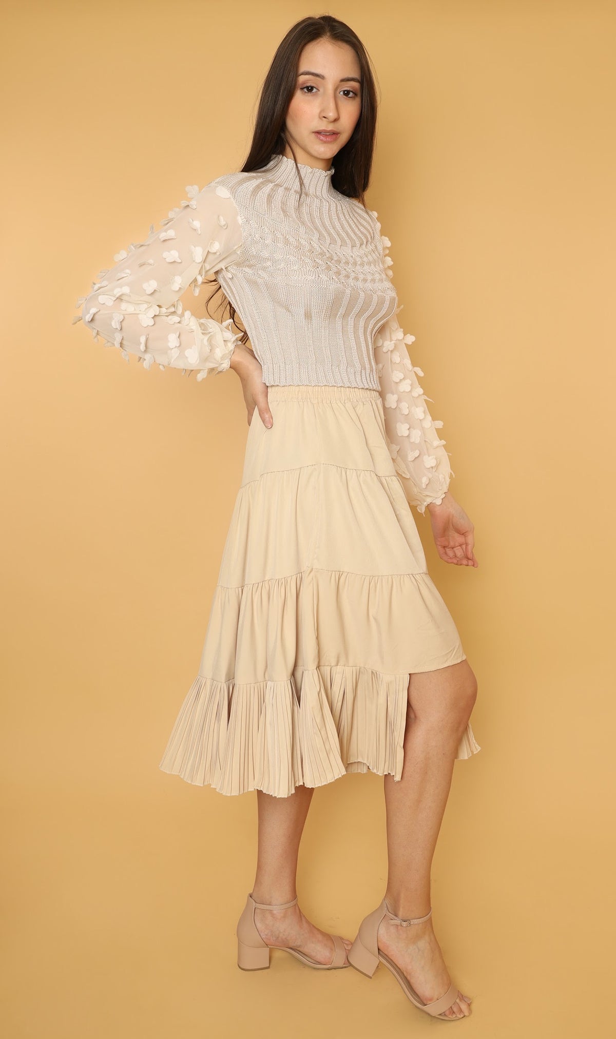 SUKI Tiered Midi Skirt (Light Beige)