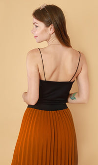 MERLOT Pleated Midi Skirt (Rust)