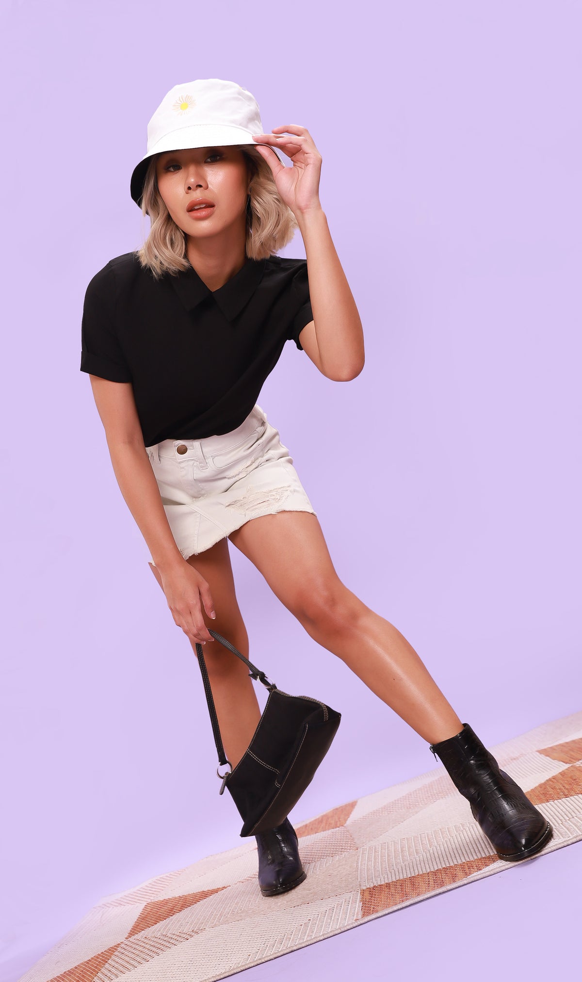 MADDIE Flat-Collar Top (Black)