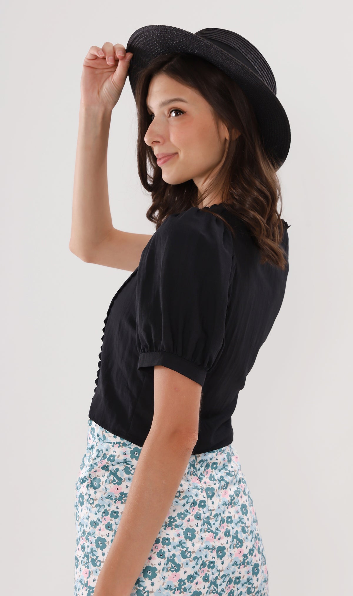 MOLLY Heart-Trimmed Puff-Sleeve Top (Black)