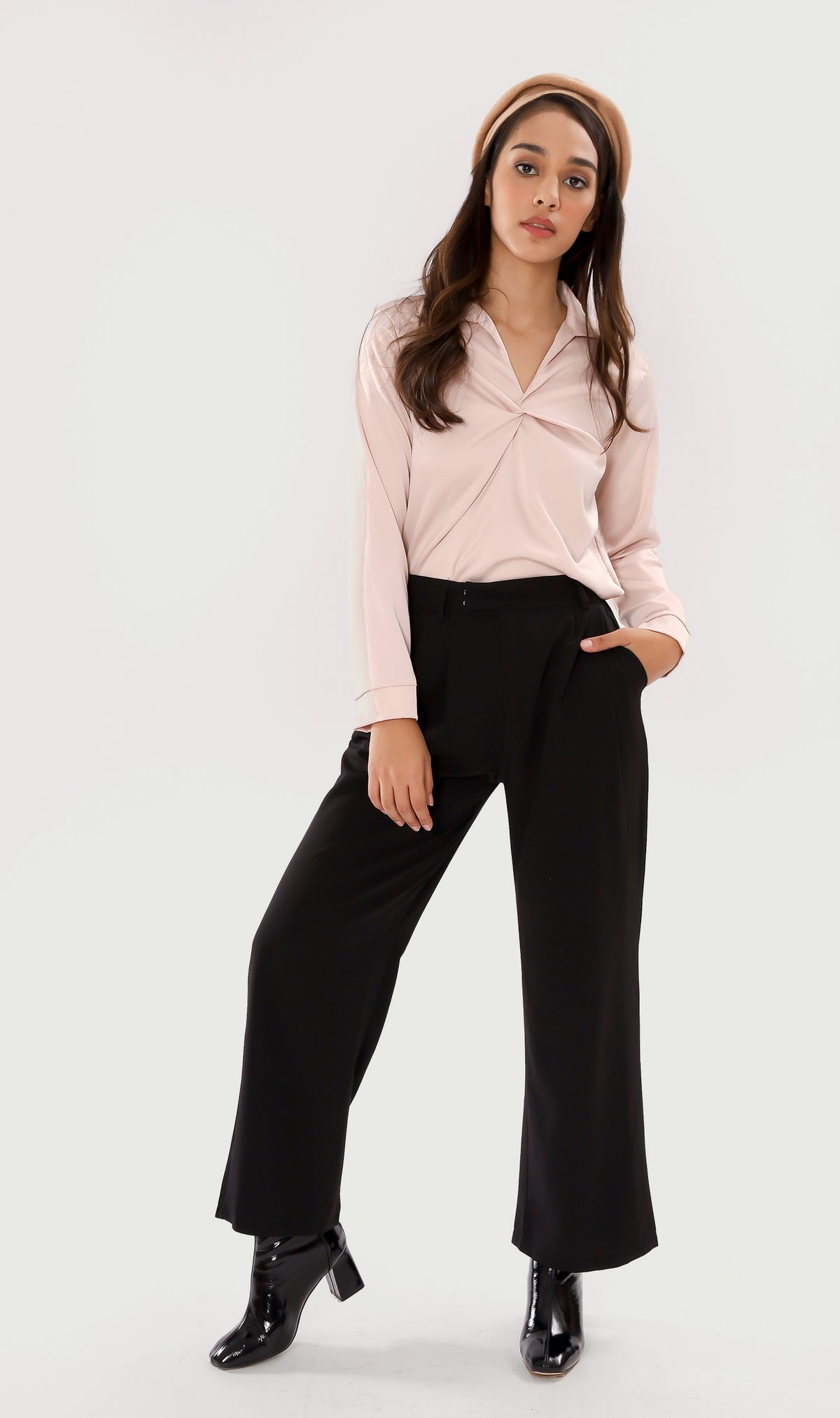 SUTTON High-Waist Flowy Pants (Black)