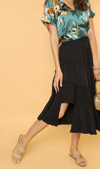SUKI Tiered Midi Skirt (Black)