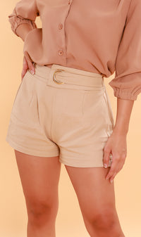 NATALIE Belt Accent Shorts (Latte)
