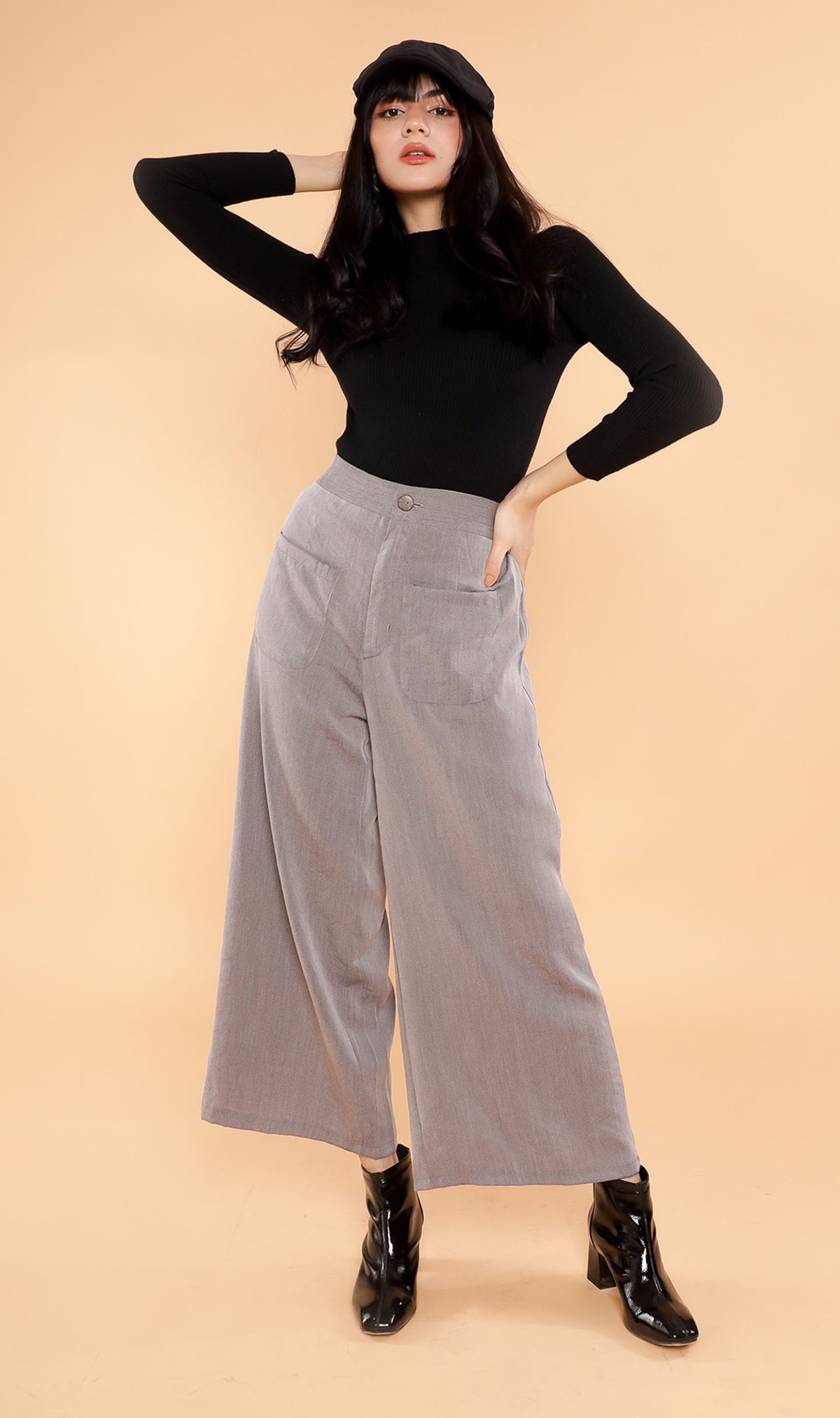 ROUX Mock-Neck Long-Sleeve Knit Top (Black)