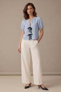 FINLEY V-neck Ribbon-Tie Puff Sleeve Top (Powder Blue)