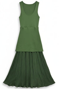 INARA Knit Pleated Maxi Dress (Forest Green)