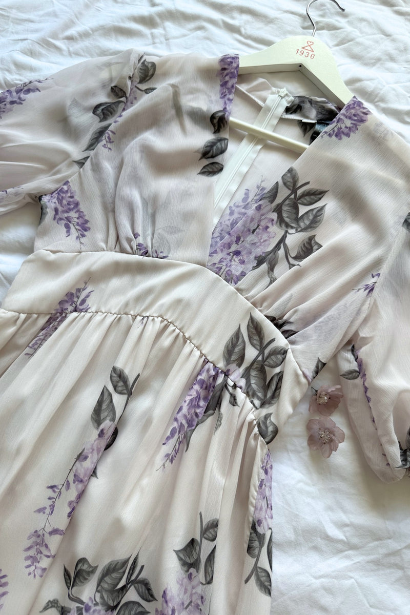 SUSIE Floral V-neck Midi Dress (Lavender)
