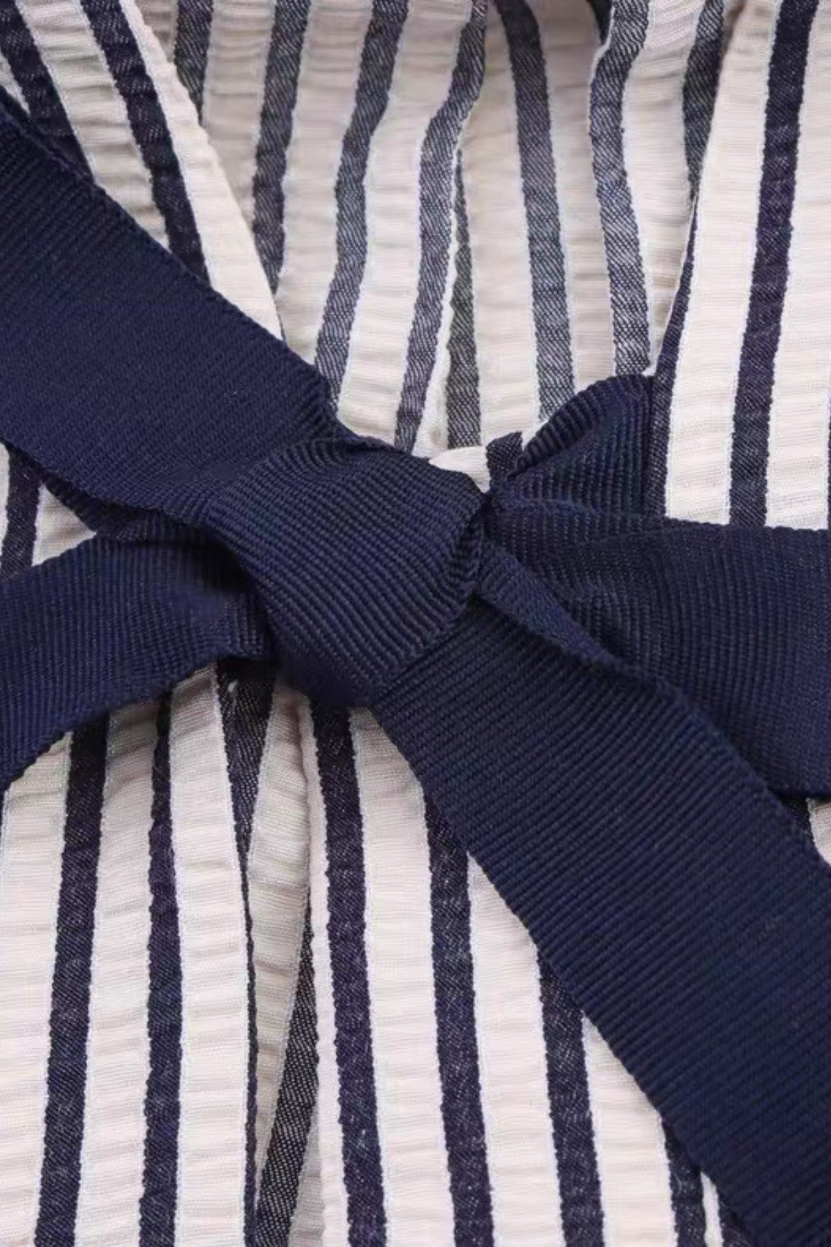 FINLEY V-neck Ribbon-Tie Puff Sleeve Top (Navy Stripes)