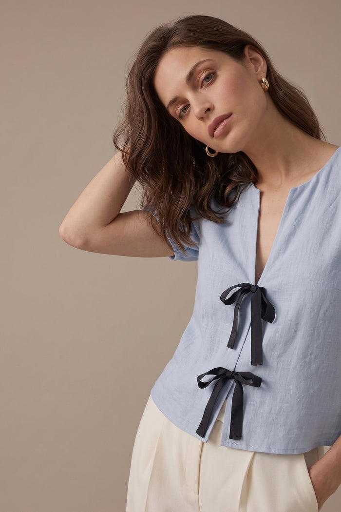 FINLEY V-neck Ribbon-Tie Puff Sleeve Top (Powder Blue)