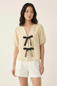 FINLEY V-neck Ribbon-Tie Puff Sleeve Top (Latte Brown)