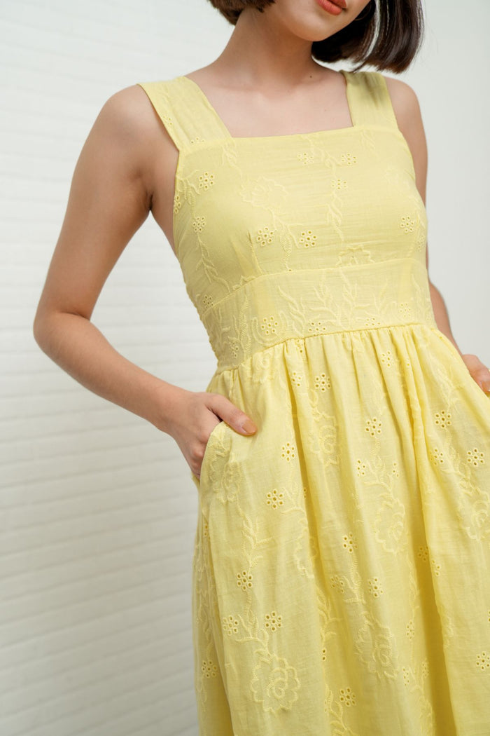 SOLEIL Sleeveless Eyelet Midi Dress (Yellow)