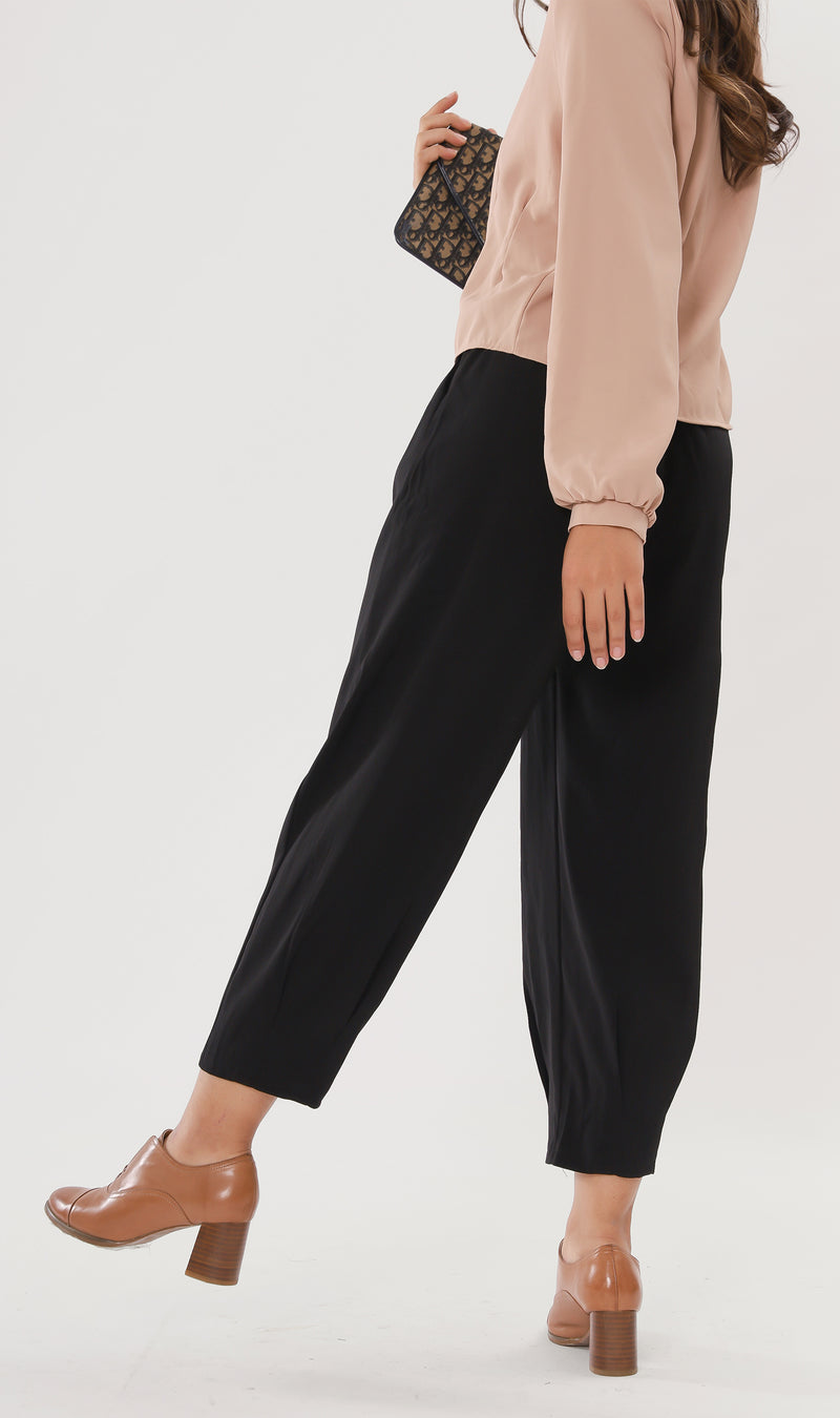 EZRA High-Waisted Pleated Tailored Trousers (Black)