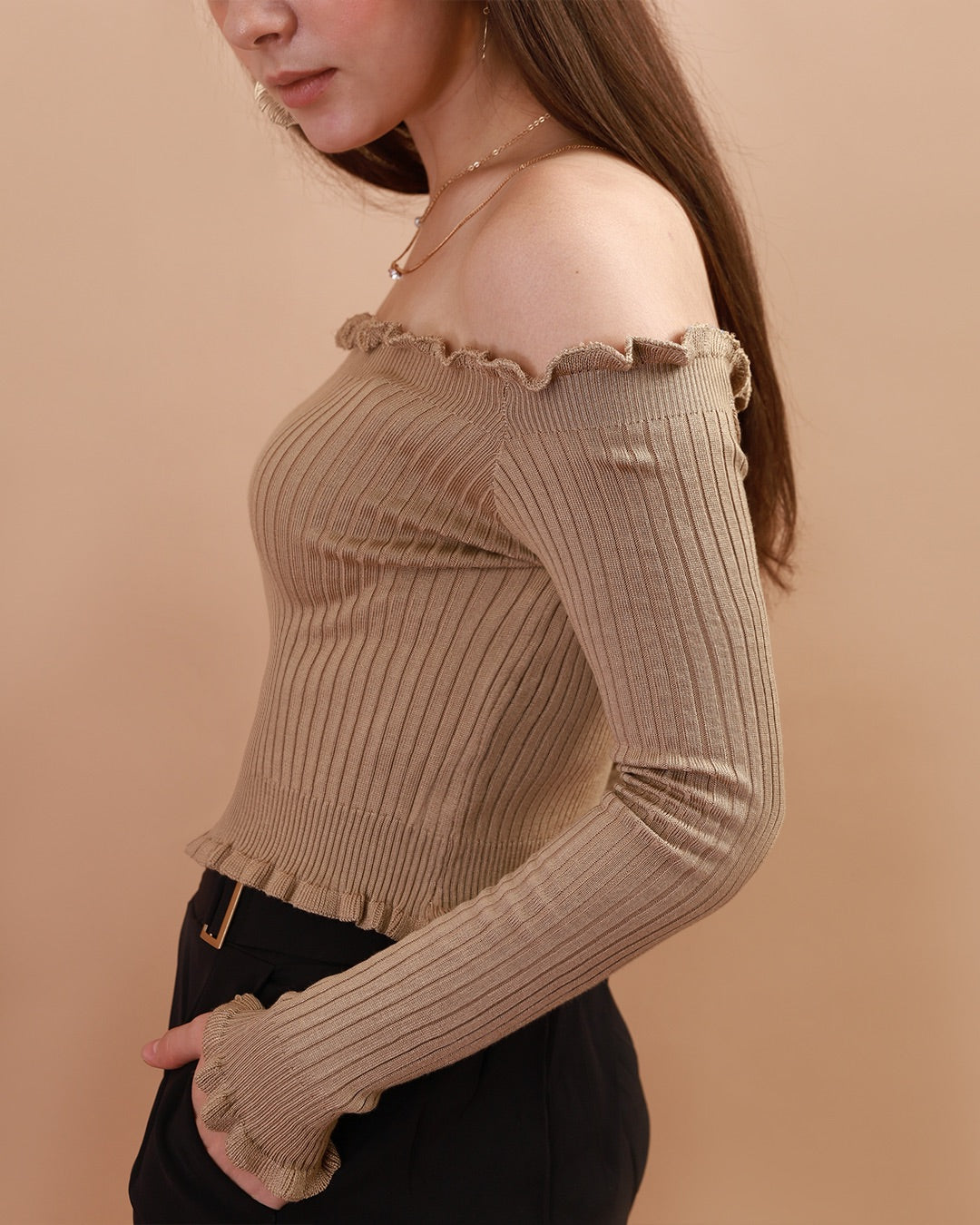 CARRIE Lettuce Ruffle Off-Shoulder Top (Nude)