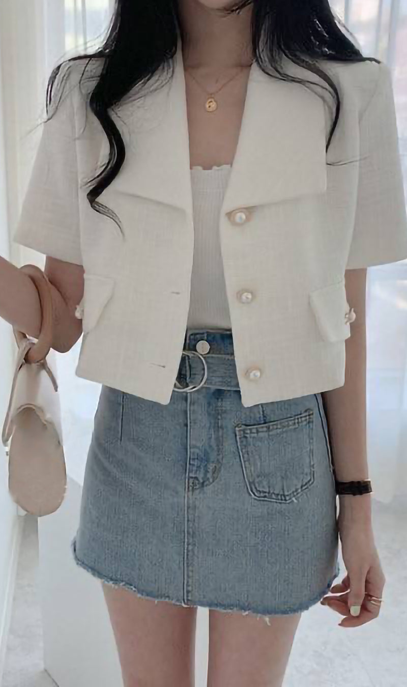DIONNE Wide-Collar Tweed Blazer Top (White)